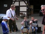 Filename=1000_Jahre_Weigelshofen_3_Juni_092.jpg
Filesize=640KB
Dimensions : 2048x1536
Data e shtimit : Korrik 31, 2007 1000_Jahre_Weigelshofen_3_Juni_092.jpg