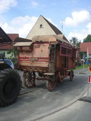 Kliko për të parë imezhin me permasa të plota